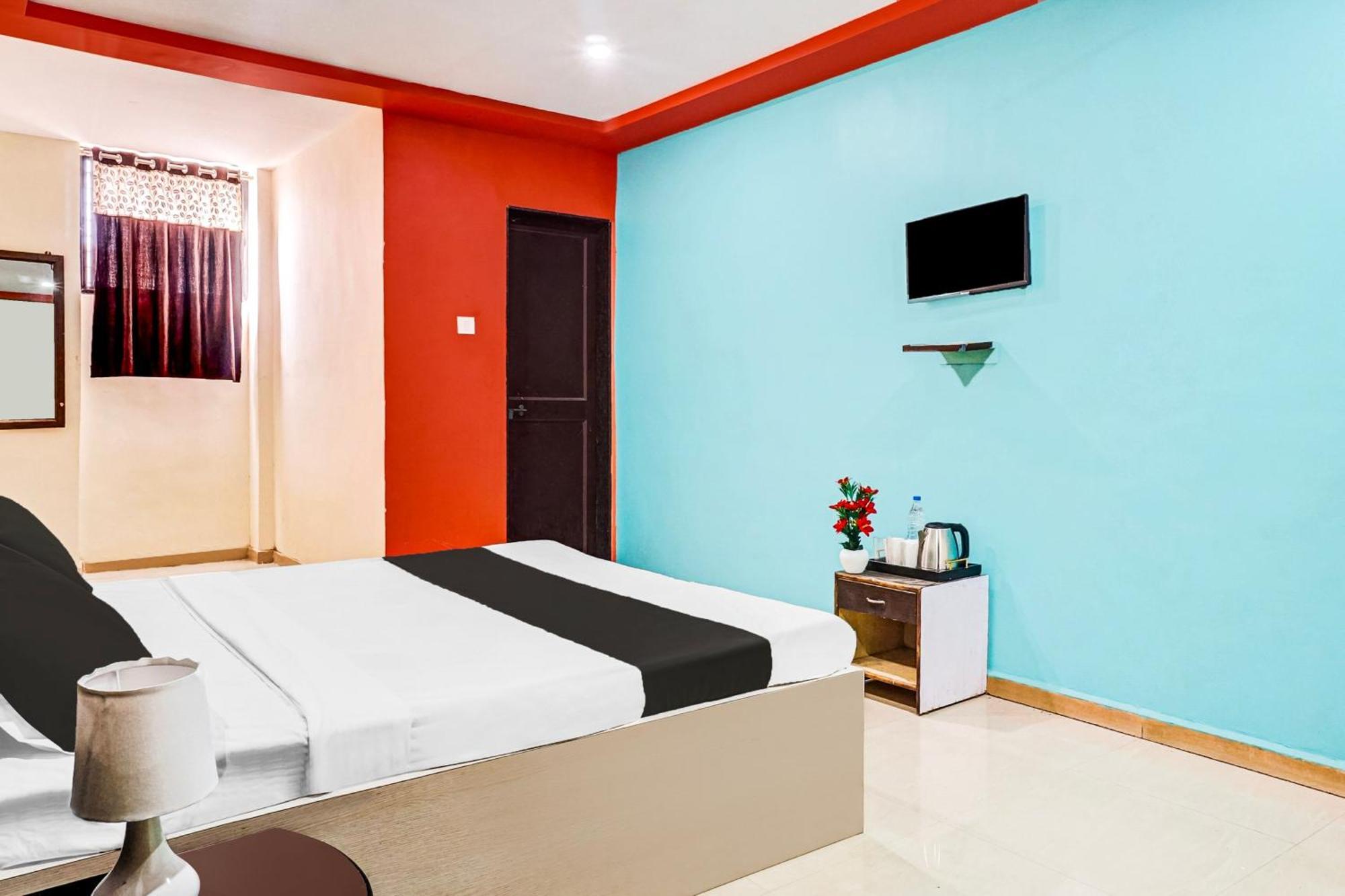 Hotel O Royal Lodge Koregaon Экстерьер фото