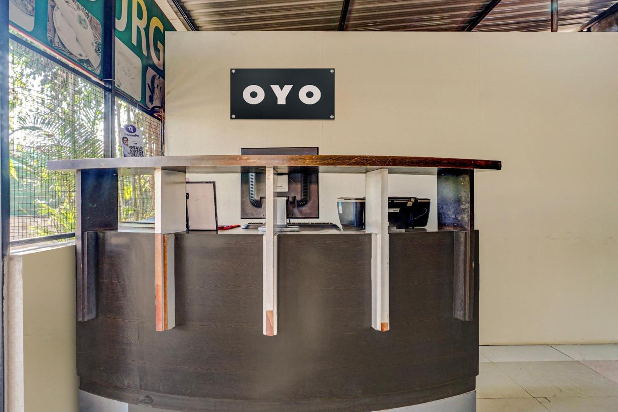 Hotel O Royal Lodge Koregaon Экстерьер фото