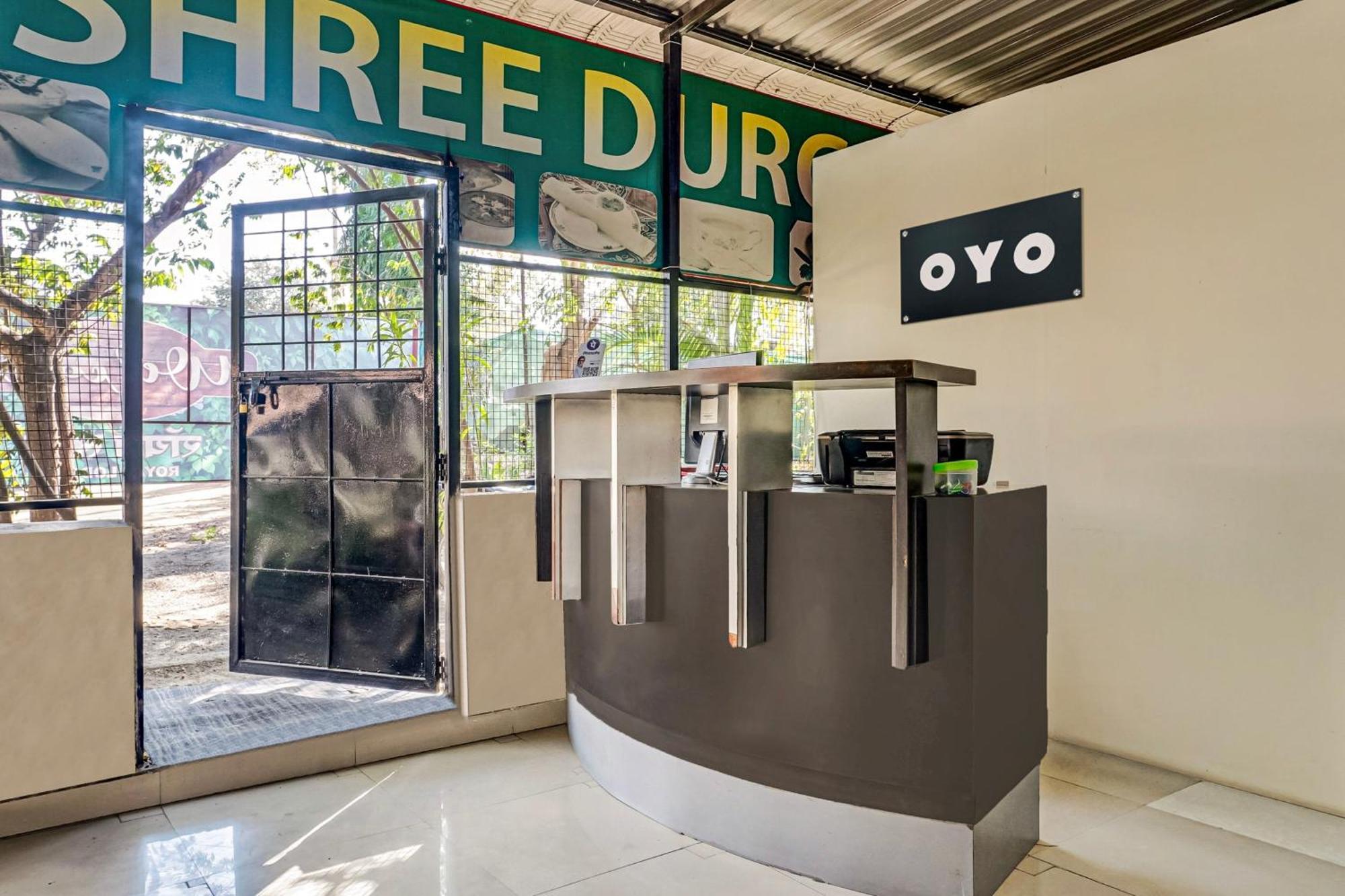 Hotel O Royal Lodge Koregaon Экстерьер фото